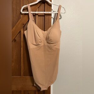 Honeylove Nude Shapewear Bodysuit NWT
